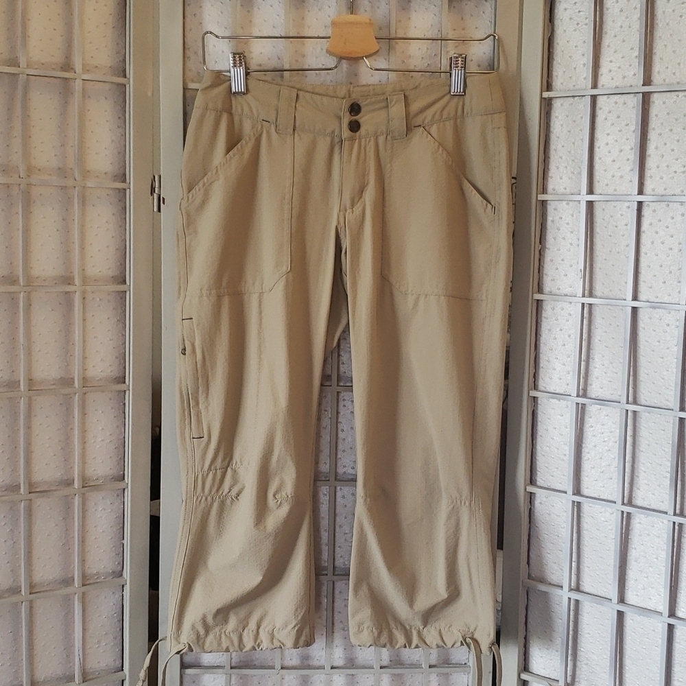 Patagonia Women's  Nylon Khaki Under Knee With Drawstrings Pants Size 0
